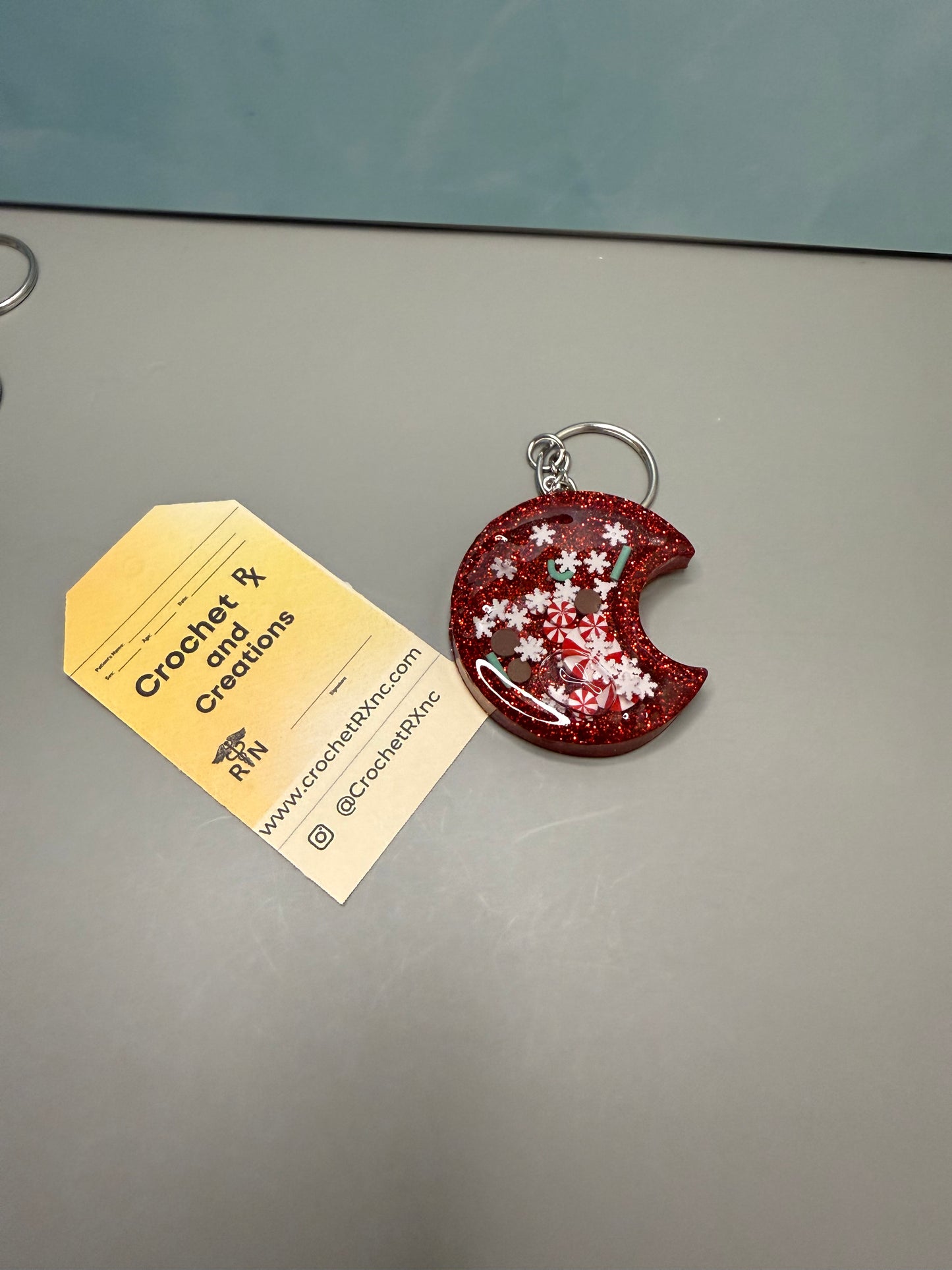 Christmas Keychain Snow Globe Shake