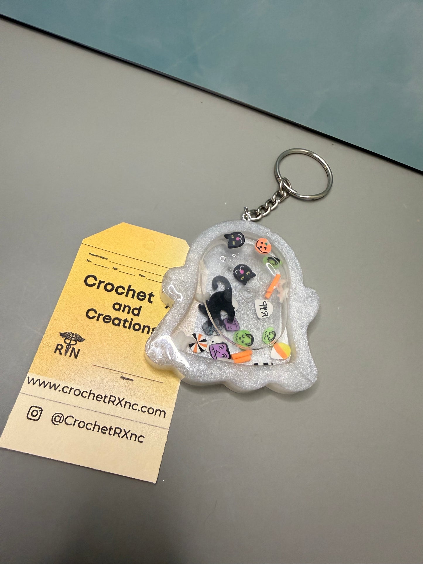 Halloween Snow Globe Shaker Keychains