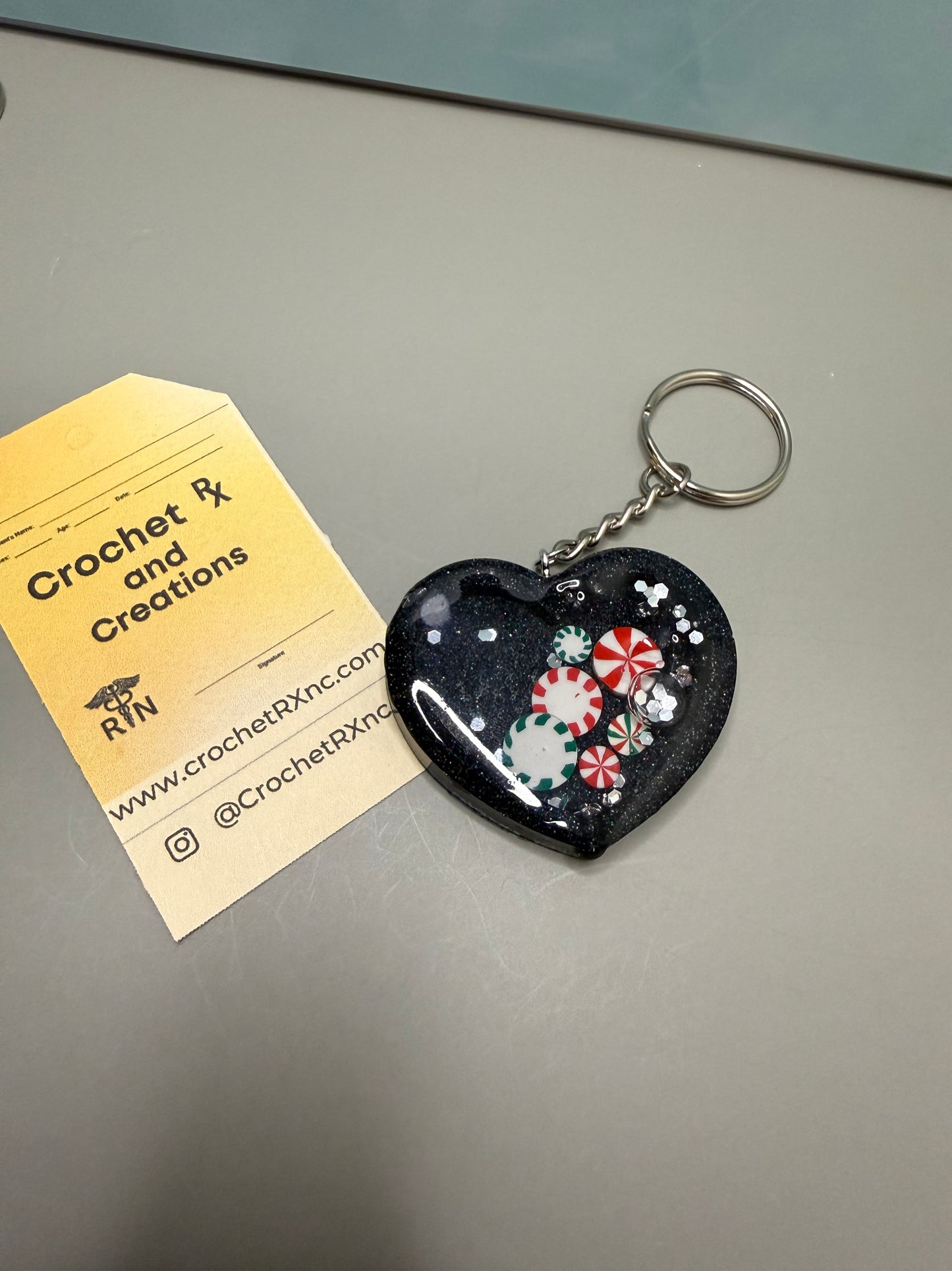 Christmas Keychain Snow Globe Shake