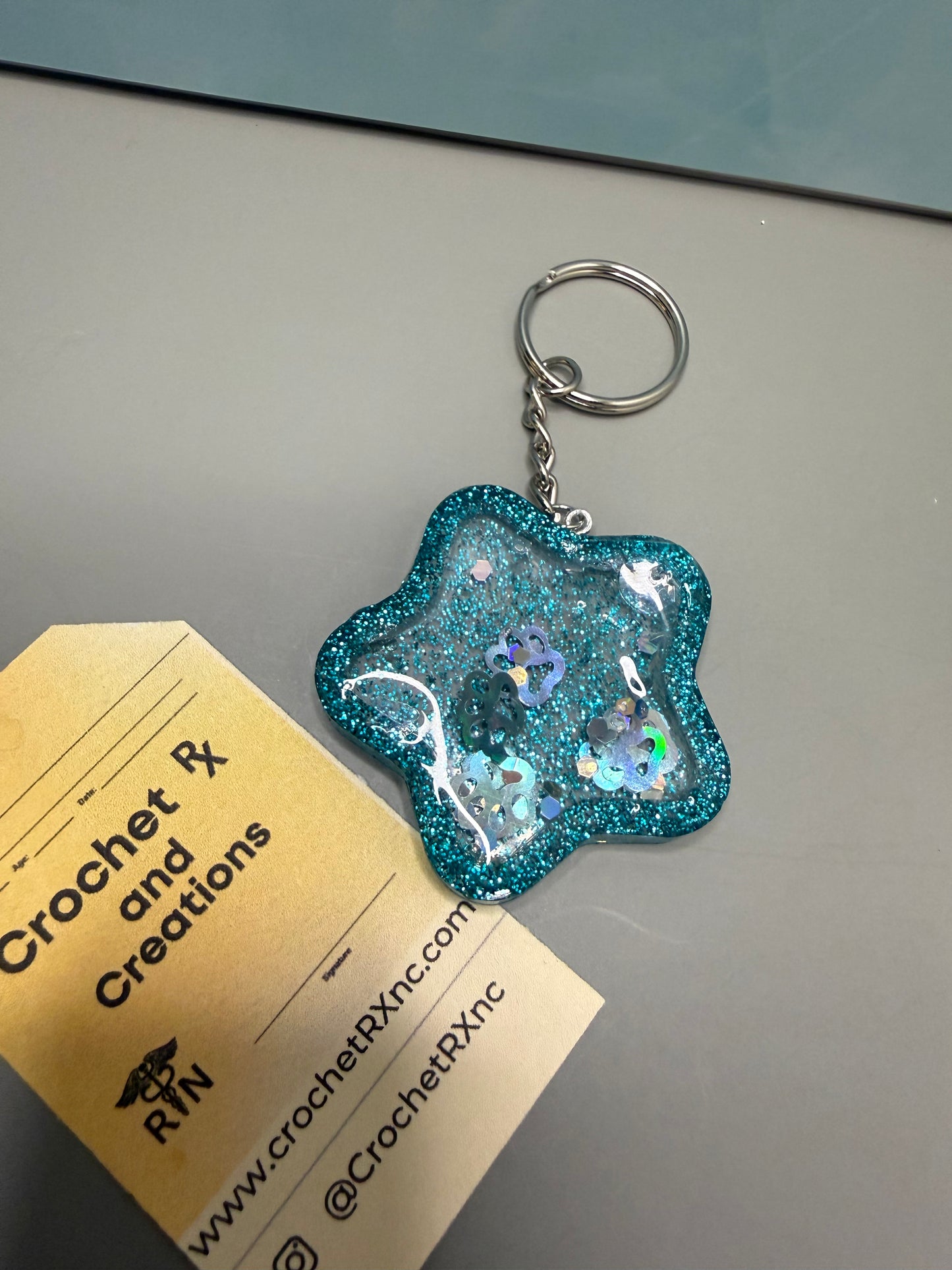 General Snow Globe Shaker Keychains