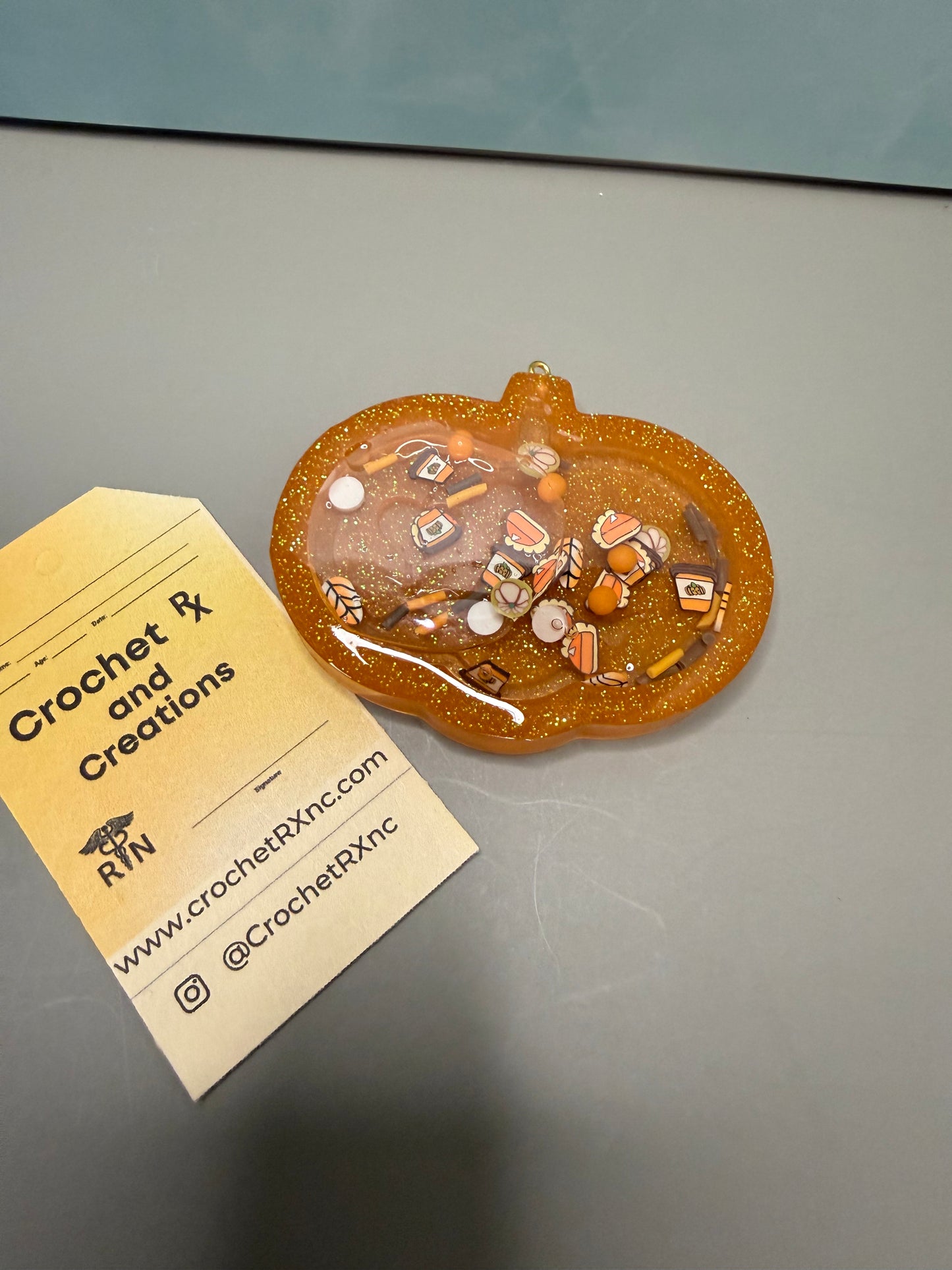 Fall Keychain Snow Globe Shake