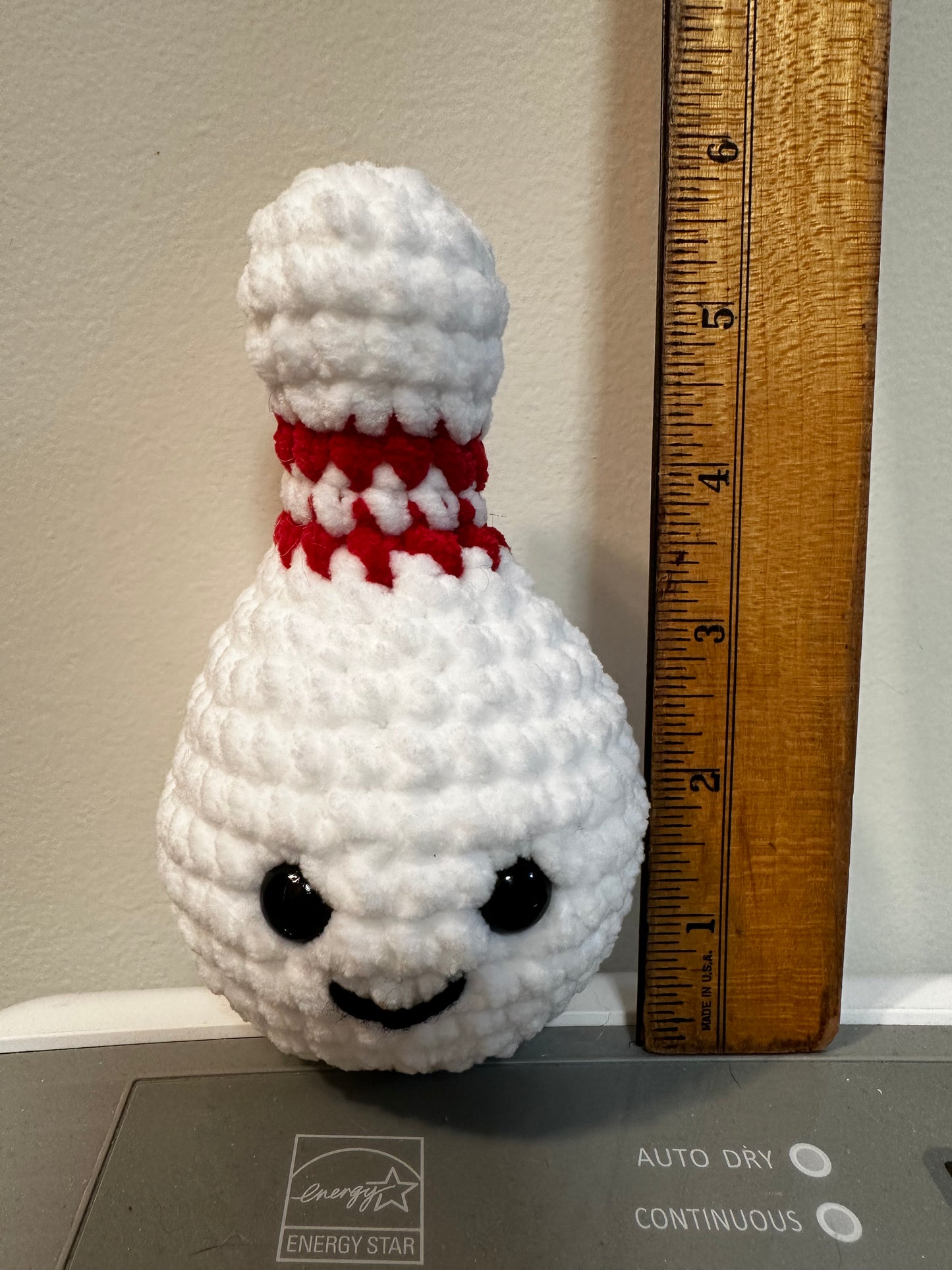 Bowling pin plushie "Strike"